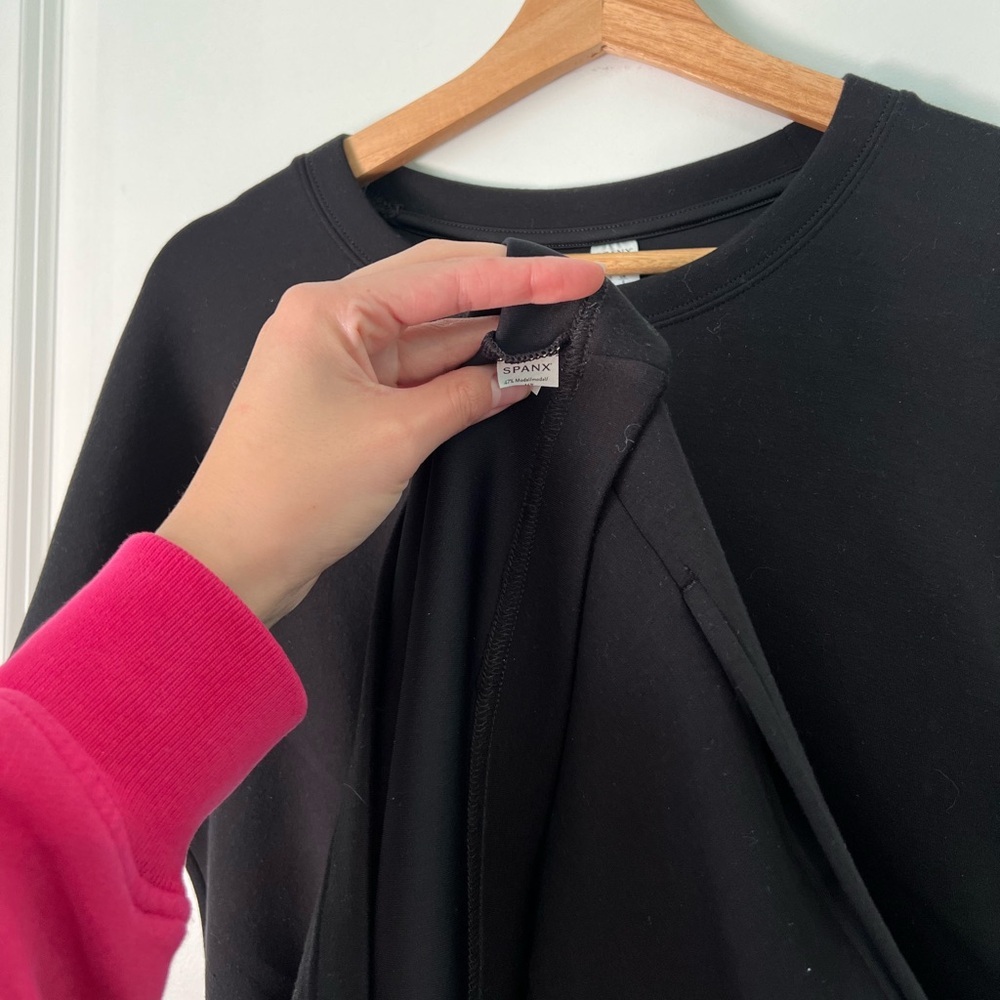 SPANX AirEssentials Cinched T-Shirt Dress size XS - Picture 5 of 8